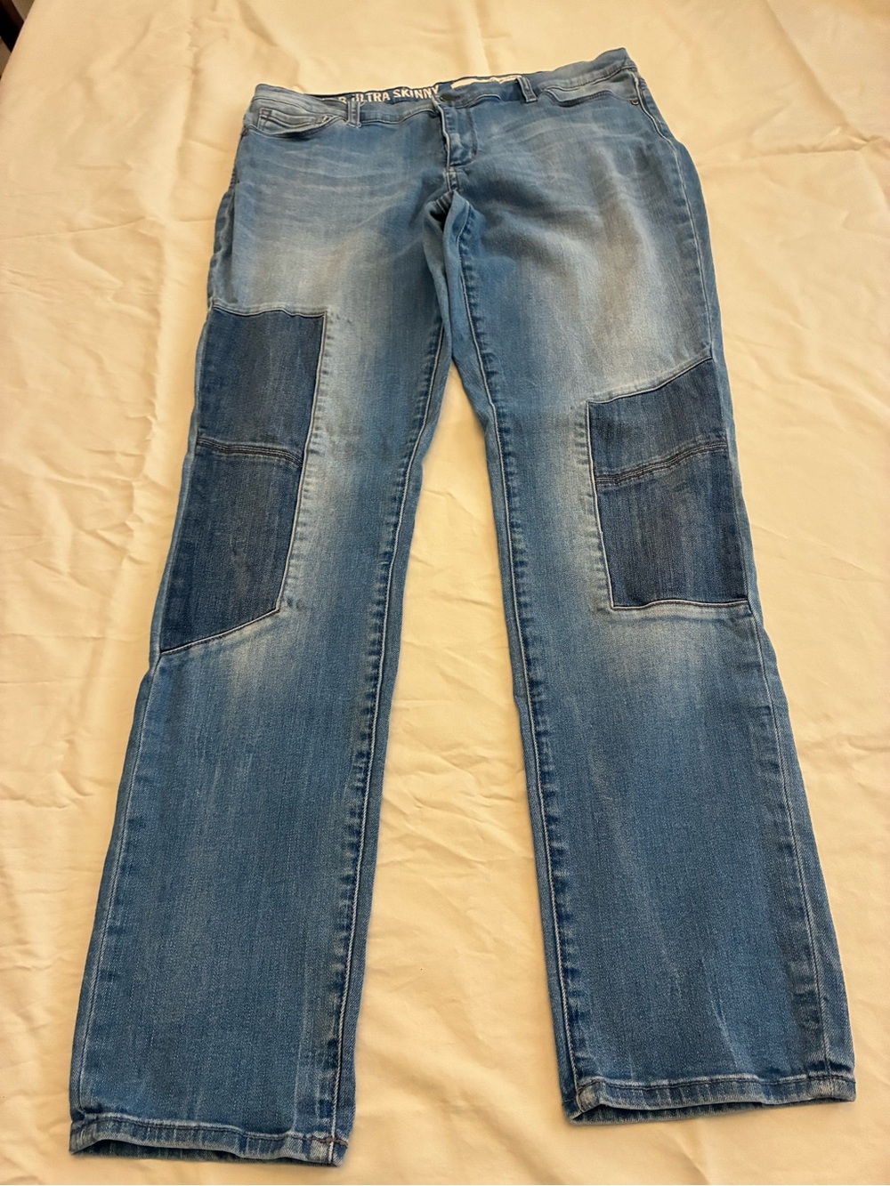 DKNY Jeans Ave B Ultra Skinny Women's Medium Wash Stretch Denim Size 12